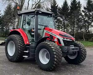 Venta al por mayor Massey Ferguson 125/165/175 Tractores agrícolas 4WD Larga vida útil Motor Caja de cambios Motor Cojinete Bomba Como componente central - Product Image 1