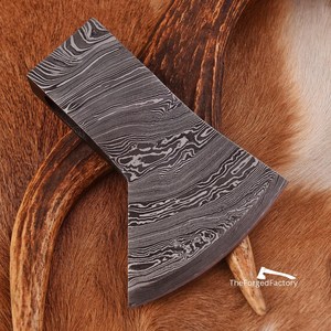 Tête de hache de Damas avec logo personnalisé pour la marque OEM Offre Spéciale 2025 finition antique tête de hache de combat Damas livraison directe - Product Image 5