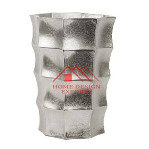 Vases à fleurs en métal décoratifs de table en métal coulé 2025 en or et argent finis - Product Image 5