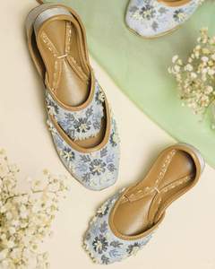 Fancy <b>Khussa</b> Good Quality Stylish for Women Anti Slipper Personalized OEM Service Best Selling Women <b>Khussa</b> Custom Fabric - Product Image 2