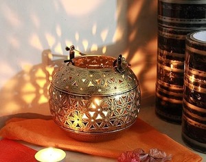 Available High Quality Round Available Glass Candle <b>Jar</b> for Home & Hotel Decoration New Design Best Price Metal Candle Lantern - Product Image 4