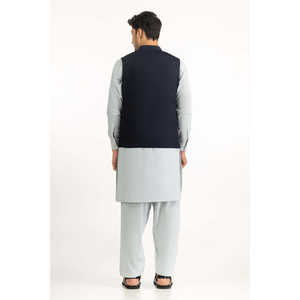 Gilet bleu marine coupe classique pour homme, coupe-vent en toile de polyester, logo personnalisé brodé, tenue formelle d'extérieur à boutons - Product Image 2