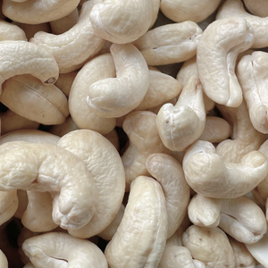 Hot Sale Cheap Rate Raw Cashew Nuts Cashew Nuts W320 Cashew Nuts Customized Cutting Size - Product Image 1