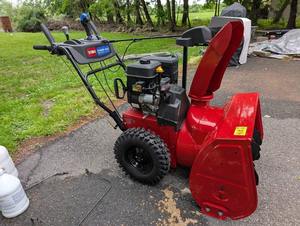 <b>High</b> Performance Snow Blower for Residential and Commercial Areas with Engine Core Component Good Condition Working - Product Image 2
