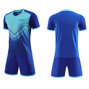 Uniforme de Fútbol con Logotipo Personalizado Disponible en Múltiples Tallas y Colores, Ideal para Escuelas, Clubes y Equipos Profesionales - Product Image 1