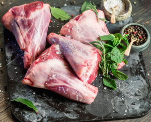 Carne de Oveja Halal Congelada al por Mayor, Cortes de Carcasa a Granel, Incluyendo Cola, Grasa, Hombro, Pierna, Caja para Comerciantes de Carne y Grandes Minoristas - Product Image 1