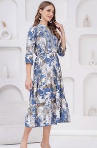 Élégance sans effort avec cette robe kurti bleu serein à imprimés abstraits doux, conçue à partir de tissu respirant et léger. - Product Image 4