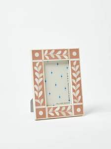 Marco de Fotos Negro con Incrustaciones de Hueso Floral, Hecho a Mano, Rectangular, con Patrón Artístico de Hojas, Decorativo, para Mesa, Moderno, para Regalo - Product Image 4