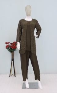 Costume pakistanais de qualité supérieure, brodé, pour les fêtes, les mariages et les festivals, disponible à un bon prix - Product Image 4