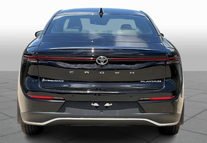 Toyota Crown Platinum SEDAN d'occasion en excellent état - Product Image 2