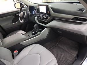 2023 T-oyota Highlander Híbrido XLE AWD - Product Image 3