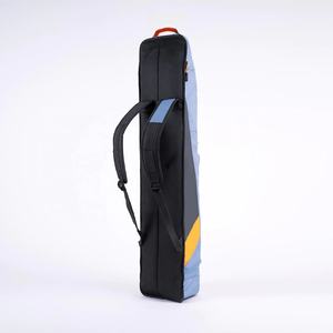 Sac de sport de voyage grande capacité en gros, imperméable, personnalisé pour femmes, sac de sport en polyester avec compartiment à chaussures - Product Image 2