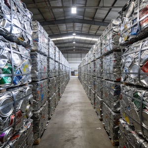 เศษกระป๋องอะลูมิเนียม UBC รีไซเคิล กระป๋องเครื่องดื่มใช้แล้วอัดเป็นก้อนสำหรับการหลอมใหม่และผลิตโลหะผสม - Product Image 3