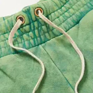 Shorts en molleton 100 % coton pour hommes, style streetwear, effet déchiré et vieilli, taille mi-haute, style vintage délavé pour l'été - Product Image 3