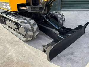 Mini-excavatrice JCB 19C-1 d'occasion de haute qualité, modèle 2023 |   Excavatrice compacte de 3,5 tonnes avec moteur, boîte de vitesses et pompe KOOP - Couple élevé - Product Image 6