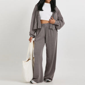 Chándal Ajustable y Transpirable de Color Sólido con Logotipo Personalizado, Top Corto, Diseño de Alta Calidad, Precio al por Mayor, Ajuste Moderno 2026 - Product Image 1