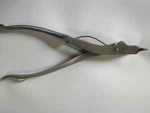 Épandeur manuel en acier inoxydable de 9 pouces, instrument à trois broches pour le retrait et le fractionnement de la fonte, outil chirurgical - Product Image 6