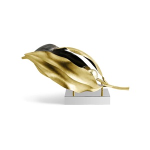 Sculpture d'inspiration naturelle en métal noir audacieux Ornement de table contemporain Accent artistique créatif pour les maisons élégantes - Product Image 1