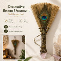 Brosse décorative murale en plumes de paon avec accent en cristal, manche en métal antique, décoration bohème sorcière pour la maison, cadeau