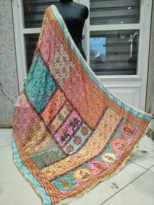 ผ้าคลุมไหล่อินเดียลายดอกไม้ทำมือผ้าพันคอสีสวยสำหรับผู้หญิงและผู้หญิง - Product Image 2