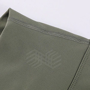 ¡Servicio OEM a la venta! Leggings deportivos de cintura media para mujer con diseño de logotipo personalizado Precio razonable - Product Image 4