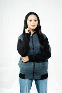 Chaqueta ligera con cremallera de alta calidad 2025 para mujeres Chaquetas de moda para niñas - Product Image 1