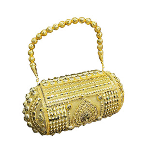 Ethereal Metal Bloom Handmade Ladies Evening Clutch una fusión de elegancia y artesanía para uso en fiestas - Product Image 1