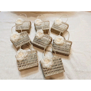 กระเป๋าถือขนาดเล็กหรูหรามีสไตล์ลำลองมีกระเป๋าอุปกรณ์เสริมที่สมบูรณ์แบบสำหรับนักชายหาดที่ออกแบบโลโก้เองได้ - Product Image 4