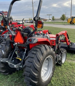 Tractores para agricultura Equipos de construcción usados Tractor 4x4 Mini Farm 4wd Compact Massey Ferguson Tractor - Product Image 3