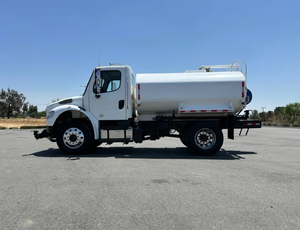 Camión Cisterna Freightliner M2 2015-2016 Usado, Económico, con Tanque de Acero Nuevo de 2300 Galones, Envío Rápido - Product Image 2