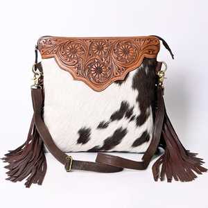 Bolso cruzado de piel de vaca para mujer, bolso de cuero de estilo vintage tallado a mano, bolso de moda occidental - Product Image 1