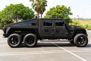 2022 จี๊ป แกลดิเอเตอร์ อะพอคาลิปส์ เฮลไฟร์ 6x6 น้ำมันเบนซิน ไมล์น้อย - Product Image 3