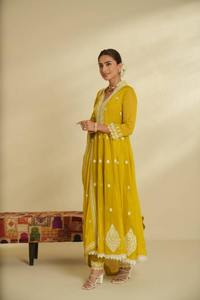 การสร้างนีโอทีเอต้าสำหรับผู้หญิงคอลเลคชั่นด้านล่าง kurti แบบลำลองสวมใส่แบบชนเผ่าสำหรับทุกวัน - Product Image 3