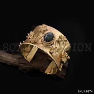 Gelang lapis emas bunga buatan tangan batu permata labradorite desainer manset dan gelang mode logam kuningan India manset - Product Image 2