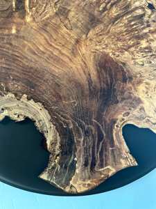 งานศิลปะติดผนังไม้เบิร์ลสวีเดนทำมือ รุ่นใหม่ปี 2026 แผ่นกลมเคลือบเรซิ่นอีพ็อกซี่สีดำด้าน ตกแต่งบ้านด้วยไม้ธรรมชาติสุดหรู - Product Image 2