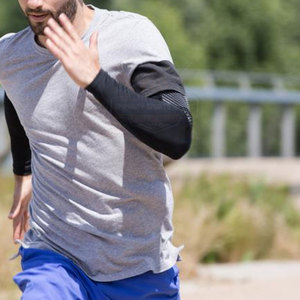Venta al por mayor de mangas de brazo para gimnasio, soporte de brazo tejido para ciclismo para correr para entusiastas del fitness - Product Image 4