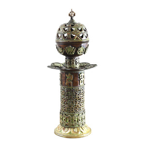 Quemador de incienso Bakhoor de latón de diseño moderno, soporte Dhoop Dani Bakhoor, soporte de incienso para quemador Loban para oficinas en el hogar y templos - Product Image 3