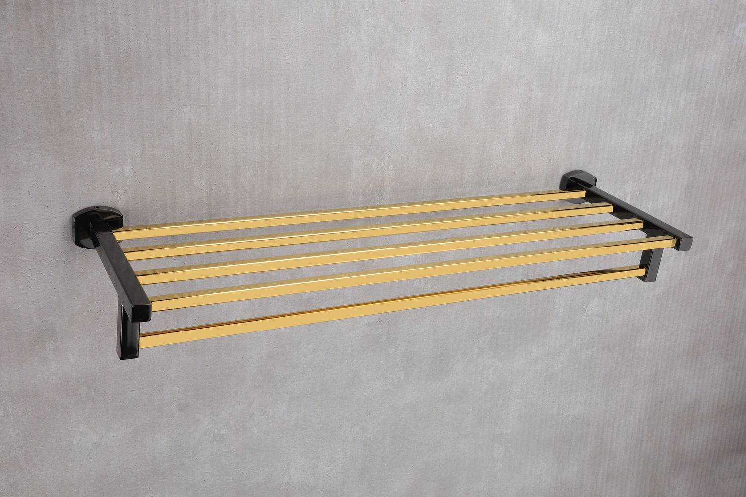 สีดำทอง