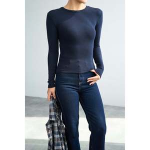 Blusa de Manga Larga con Ribetes Azul Marino - Product Image 5