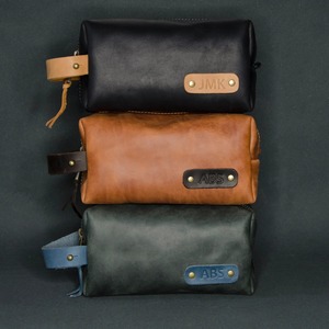 Artículos de tocador de baño personalizados, portátil de viaje, resistente al agua, maquillaje, bolsa de cosméticos de cuero rosa para mujer con cremallera, bolsa de cosméticos de cuero rosa para mujer con cremallera en el LYG-0117 - Product Image 1
