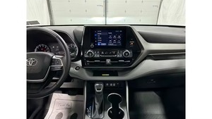 Toyota Highlander XLE 2024, SUV 4 Puertas, Tracción en las Cuatro Ruedas, Certificado, Limpio y en Buen Estado, Volante a la Derecha/Izquierda, Caja de Cambios Automática, Tapicería de Cuero Oscuro - Product Image 2