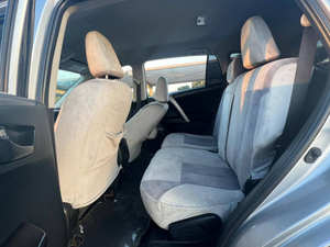 Toyota RAV4 2020 d'occasion, conduite à gauche, sièges en cuir, intérieur foncé, traction avant, régulateur de vitesse adaptatif, automatique, jantes R18, diesel, toit ouvrant panoramique - Product Image 5