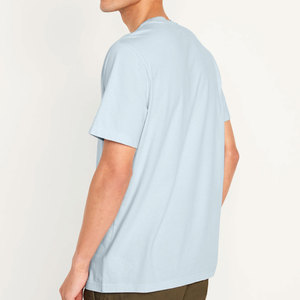 T-shirt de luxe pour homme, vêtement de créateur, performance rafraîchissante, col ras du cou, manches courtes, coupe ajustée, couleur bleu clair - Product Image 2