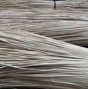 Núcleo de ratán duradero de Vietnam para la fabricación profesional de muebles de mimbre y tareas de tejido complejas con hebras suaves - Product Image 6