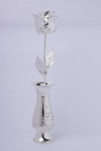 Regalo de recuerdo de flores chapadas en plata Premium para Diwali Día del Padre Halloween y eventos especiales - Product Image 2