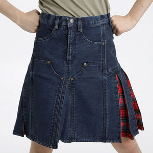 Pantalon hybride en denim Kilt avec plis écossais Kilt moderne unique pour homme avec bretelles réglables - Product Image 1