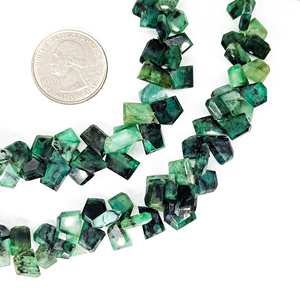 Natural Emerald Faceted Irregular Slice Shape Gemstone <b>Beads</b> For Jewelry Making Wholesale Price Emerald <b>Beads</b> Strands Bulk 6" - Product Image 5