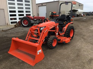 Utilisé pour le tracteur à roues B2301 4WD 70HP avec pompe à moteur et boîte de vitesses à vendre - Product Image 4