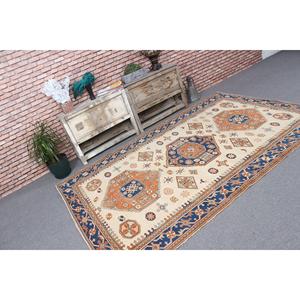 Alfombra Turca Vintage, Alfombra de 5.3x8.2 pies, Alfombra con Estampado Animal Azul y Naranja - Product Image 1