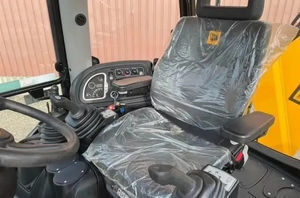 Tractor JCB 4CX Original Usado con Retroexcavadora y Cargador Frontal, Especificaciones, Componentes Centrales del Equipo, Equipo de Construcción en Venta - Product Image 2